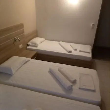 Romantza Hotel Agia Marina (Crete)