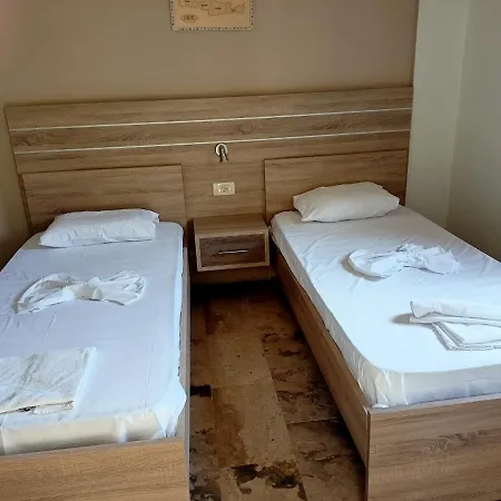 Romantza Hotel Agia Marina (Crete)