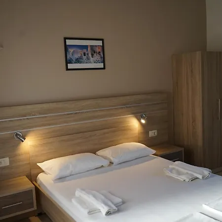 Hotell Romantza 2*